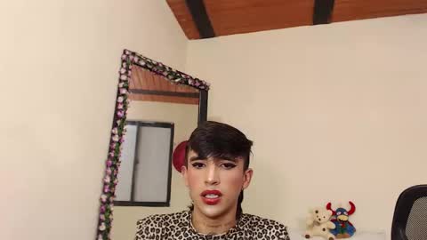 Snapshot of aliceusher_1 chatting on 12/05/24, 11:40 J Ruiz online show from 12/05/24, 11:40