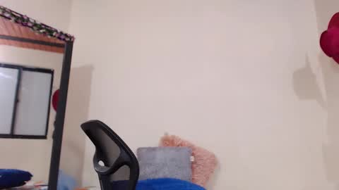 Snapshot of aliceusher_1 chatting on 02/09/25, 02:17 J Ruiz online show from 02/09/25, 02:17