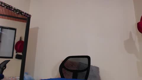 Snapshot of aliceusher_1 chatting on 02/09/25, 11:15 J Ruiz online show from 02/09/25, 11:15