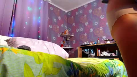 alicewetsquirt online show from 01/06/25, 06:25