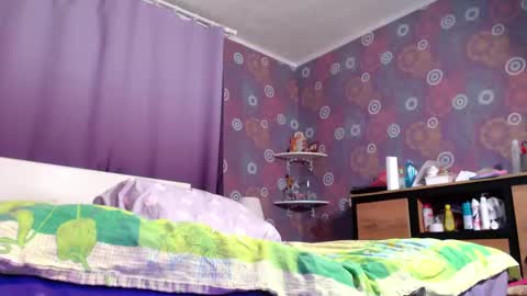 alicewetsquirt online show from 03/01/25, 08:42