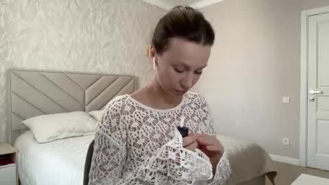 Snapshot of alicewonders_ chatting on 02/18/25, 05:31 Alice online show from 02/18/25, 05:31