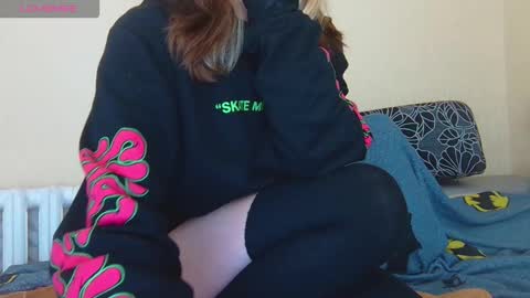 AliceWoolfy online show from 10/25/25, 11:21