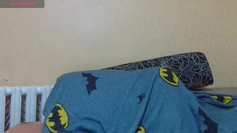 AliceWoolfy online show from 11/10/25, 09:25