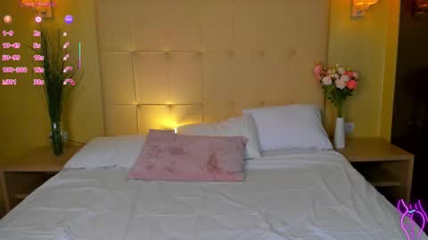 Mia online show from 10/16/25, 02:01