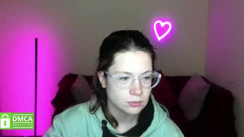 Alicia online show from 10/28/25, 12:19