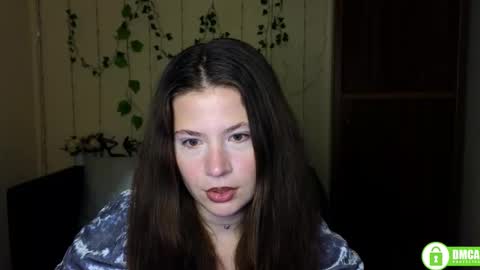 Alicia online show from 11/16/25, 12:11