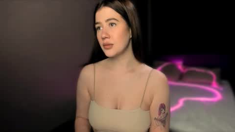 Snapshot of alicia_hines chatting on 09/13/25, 07:57 Alicia online show from 09/13/25, 07:57