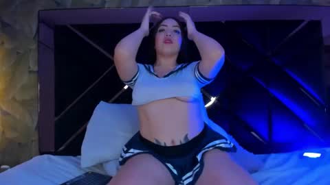 Snapshot of alicia_jerez1 chatting on 11/13/25, 05:06 Alice online show from 11/13/25, 05:06