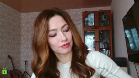 Alicia online show from 12/24/24, 06:44