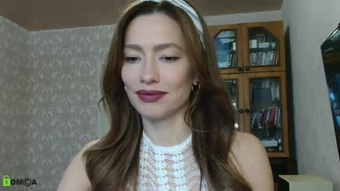 Alicia online show from 11/18/25, 05:45