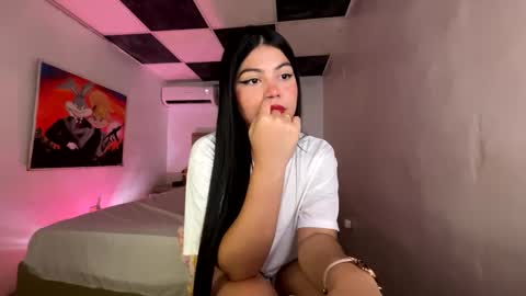 Snapshot of aliciabiden chatting on 03/05/25, 10:00 aliciabiden online show from 03/05/25, 10:00