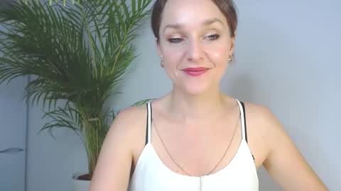 Snapshot of alicialux chatting on 12/03/24, 11:44 Alicia online show from 12/03/24, 11:44