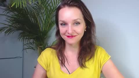 Snapshot of alicialux chatting on 12/09/24, 04:05 Alicia online show from 12/09/24, 04:05