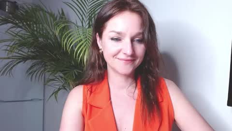 Snapshot of alicialux chatting on 03/10/25, 06:23 Alicia online show from 03/10/25, 06:23