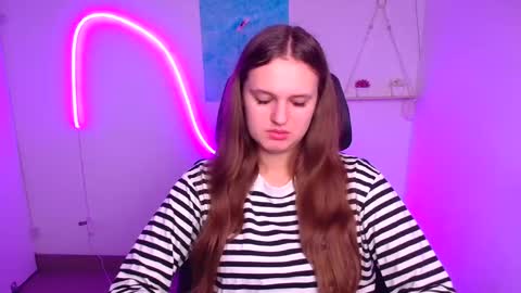 Alicie online show from 11/16/25, 06:41