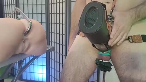 Doll Destroyer online show from 11/21/25, 03:00