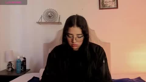 Snapshot of aliice_walker_ chatting on 01/23/25, 01:35 aliice_walker_ online show from 01/23/25, 01:35