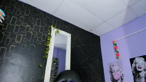 alika online show from 01/31/25, 12:06