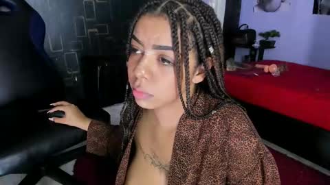 alika online show from 02/02/25, 08:19