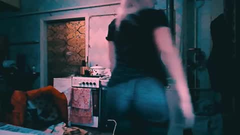 Alina online show from 10/24/25, 10:44