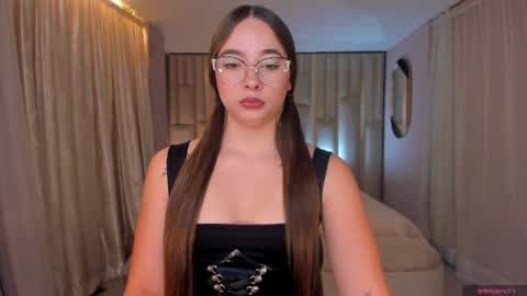 alinakravitz_ online show from 09/27/25, 11:26