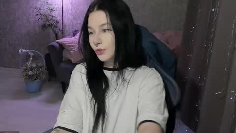 Aline Greeeen online show from 10/15/25, 10:04