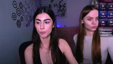 Snapshot of alisabliss chatting on 10/18/25, 01:01 Alisa online show from 10/18/25, 01:01