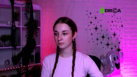 Snapshot of alisabliss chatting on 10/30/25, 01:01 Alisa online show from 10/30/25, 01:01