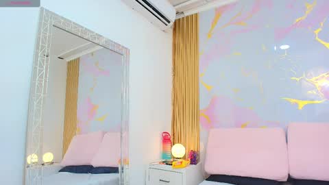 Alisha online show from 11/04/25, 12:04