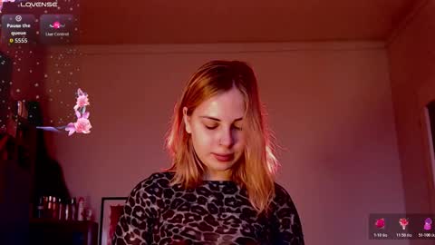 Snapshot of alismoona chatting on 12/03/25, 09:29 Alisa online show from 12/03/25, 09:29