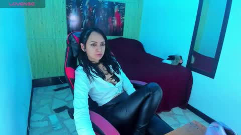 ALISON MOON online show from 10/04/25, 12:03