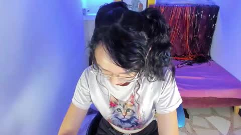 ALISON MOON online show from 10/27/25, 01:48