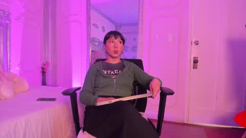 Alison Fishert online show from 01/06/25, 11:40