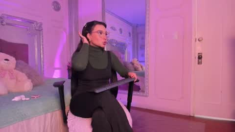 Alison Fishert online show from 01/09/25, 11:58