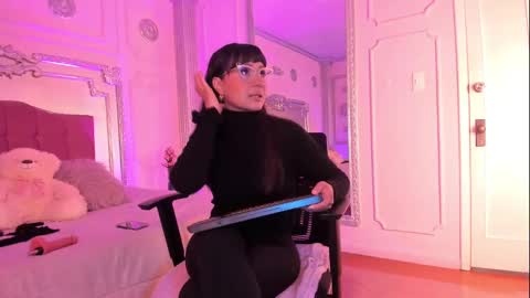 Alison Fishert online show from 01/30/25, 11:55