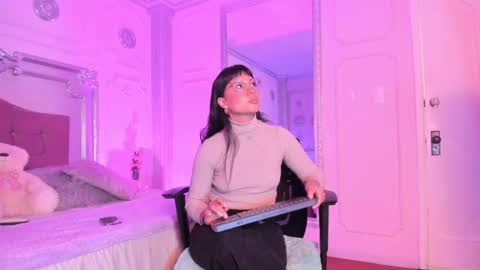 Alison Fishert online show from 02/25/25, 12:03