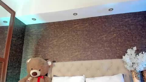 Alison Moon  online show from 10/21/25, 11:16