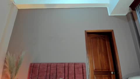 AlissaNix online show from 11/23/25, 05:02