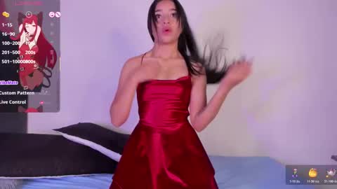 Mara  Isabel online show from 11/08/25, 02:01