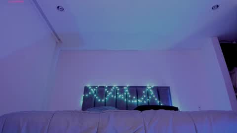    online show from 11/08/25, 02:01