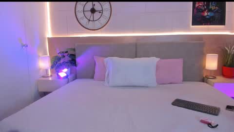 alison online show from 11/19/25, 01:55