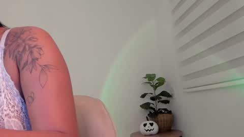 alisson online show from 10/12/25, 05:50