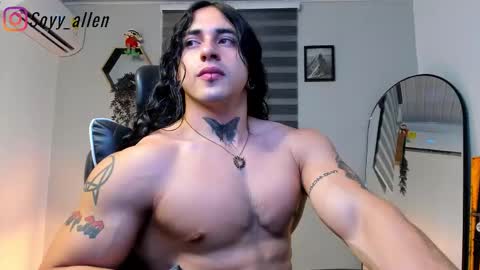 Snapshot of allen_rosse chatting on 10/02/25, 02:07 independent model 3 online show from 10/02/25, 02:07
