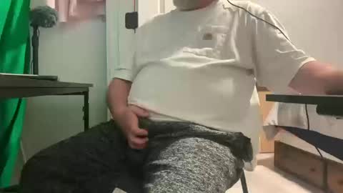 Allergictolove online show from 10/11/25, 09:13