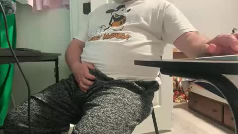 Allergictolove online show from 11/19/25, 10:32