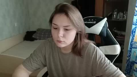 Snapshot of alli_zi chatting on 09/21/25, 02:35 Blair online show from 09/21/25, 02:35
