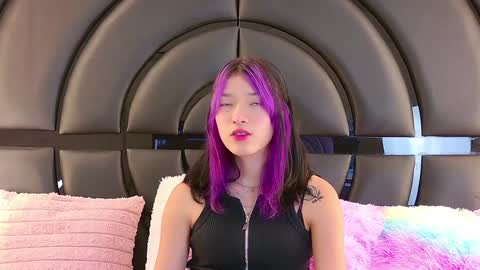 Snapshot of alliciakim chatting on 01/12/25, 07:10 Allicia online show from 01/12/25, 07:10