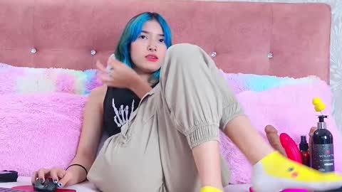 Snapshot of alliciakim chatting on 09/25/25, 07:28 Allicia online show from 09/25/25, 07:28