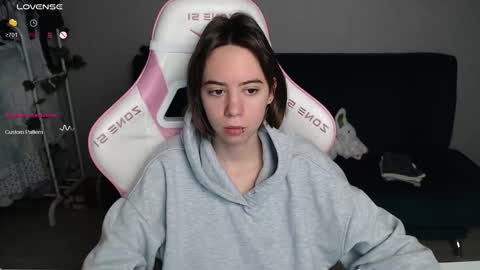 alice online show from 10/15/25, 12:00